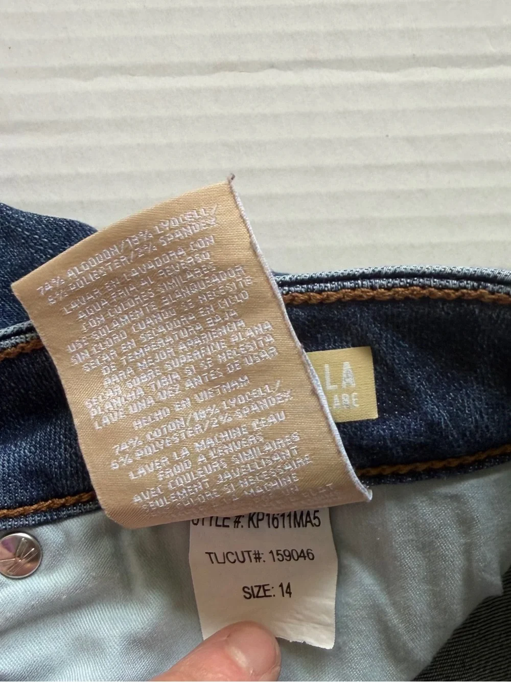 KUT‎ From The Kloth Stella Fab Ab Flare Jean High Rise Distressed Raw Hem Sz 14 - Picture 5 of 10